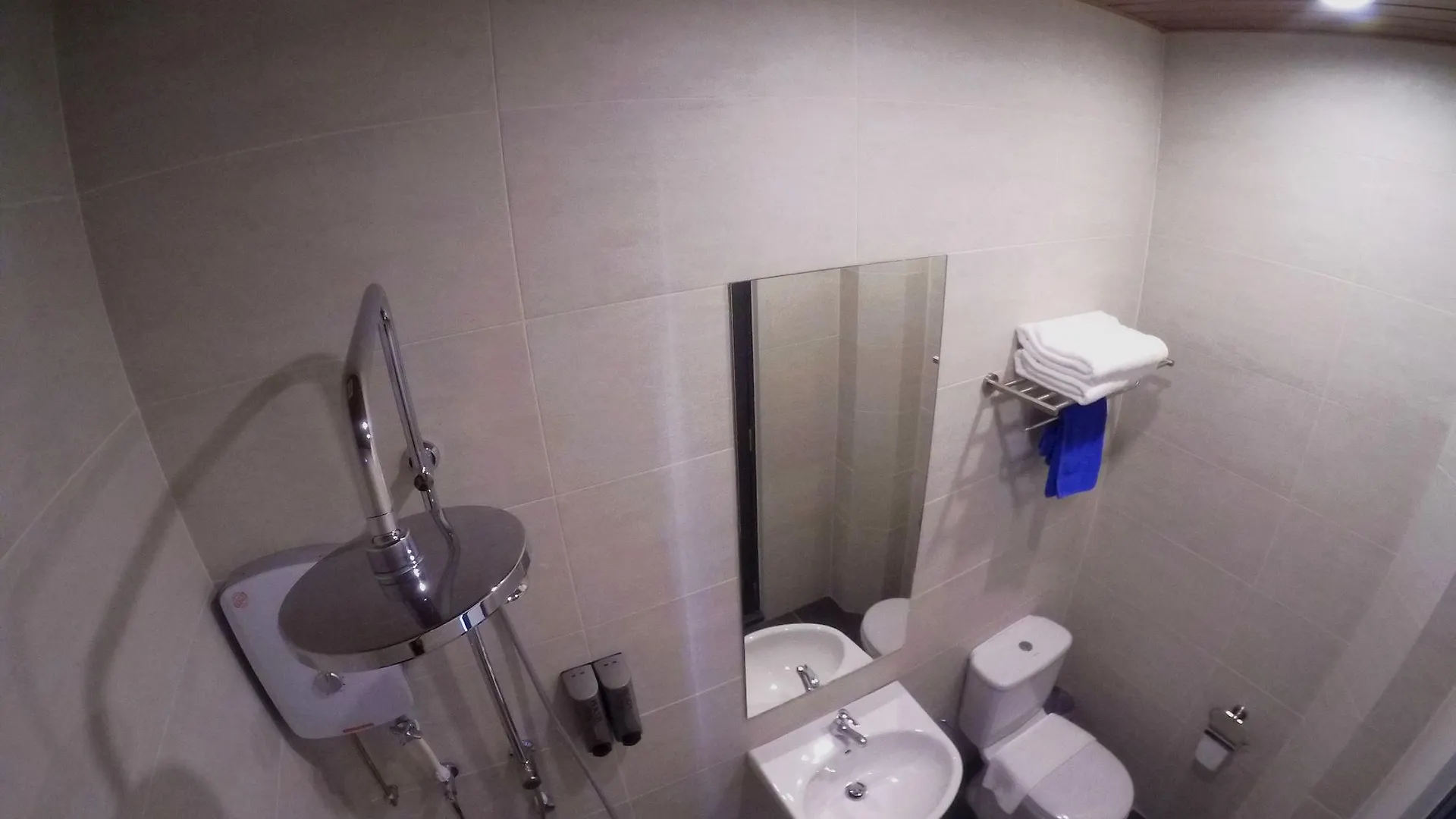 B Street Hotel George Town